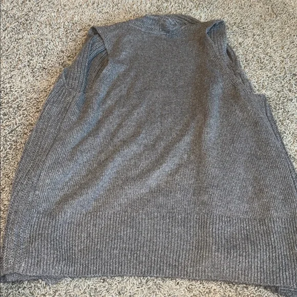 GAP Women’s Cardigan Sweater Vest (XL) - Picture 7 of 8